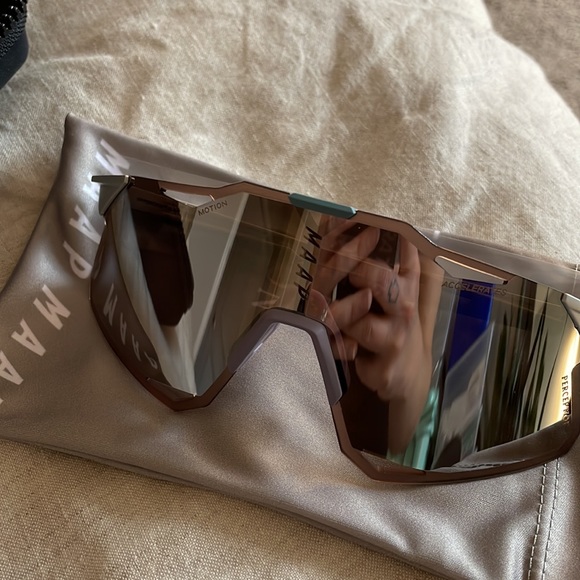 BNIB MAAP x 100% Hypercraft - Silver Cycling Glasses - Picture 13 of 16